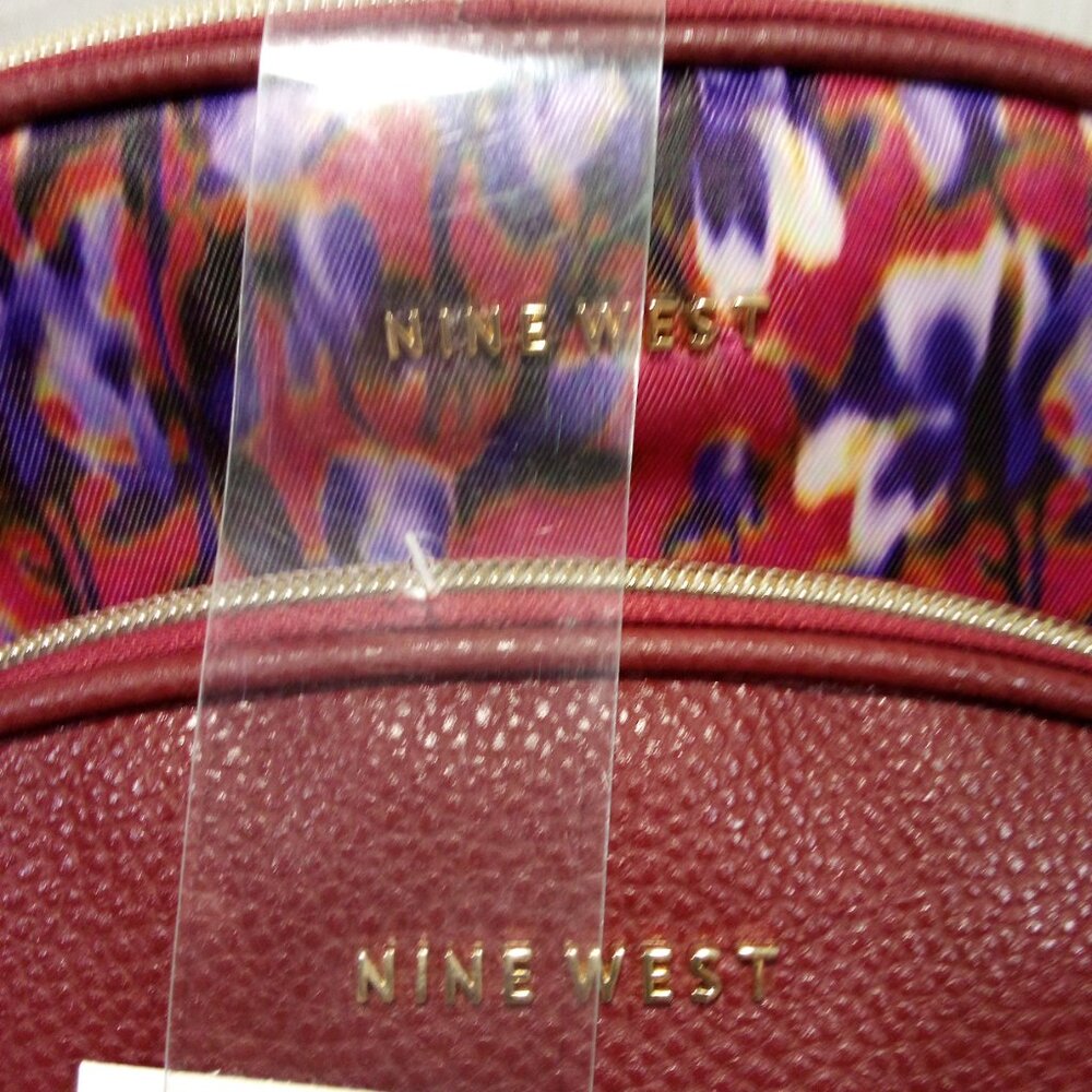 Nine West Cosmetic Bag Set of 2, NWT - Picture 3 of 5